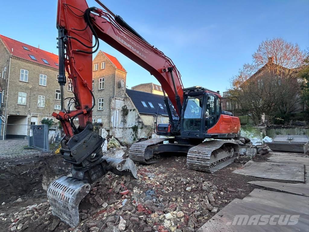 Doosan DX 255 LC-3 Raupenbagger