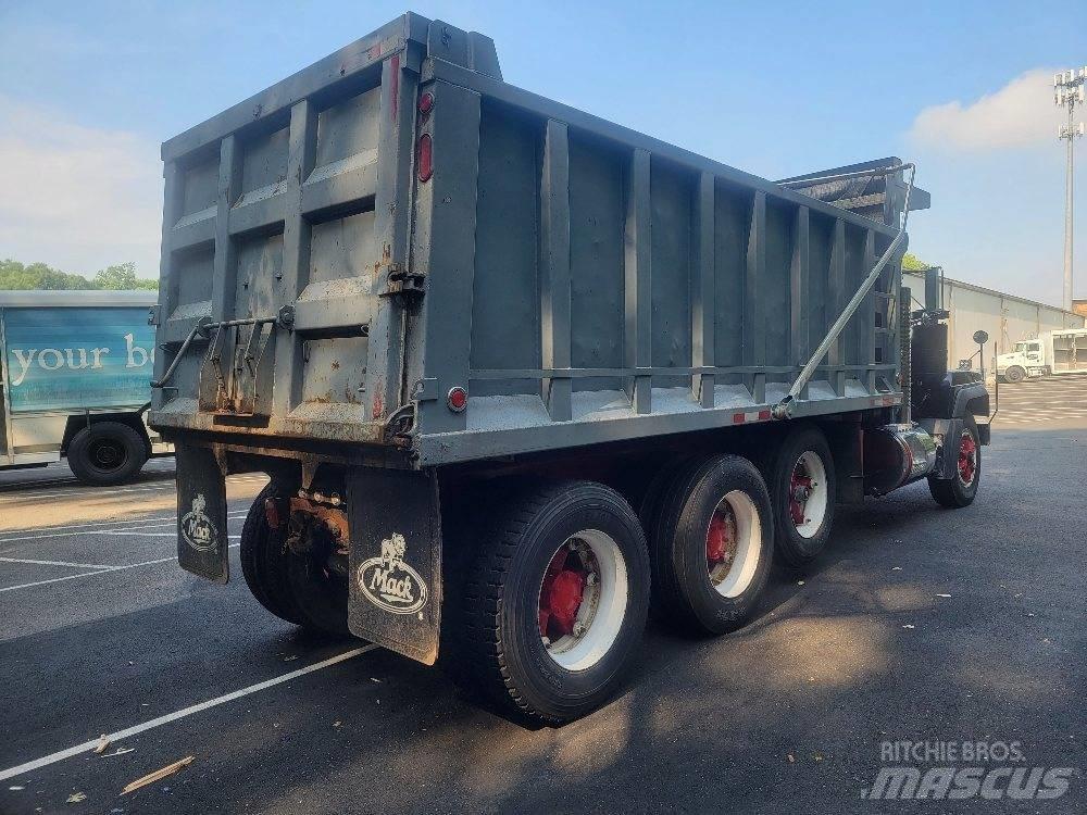 Mack RD688S Kipper
