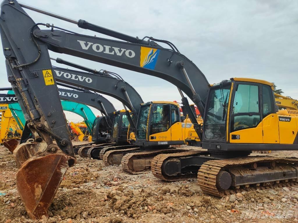 Volvo EC220D Raupenbagger