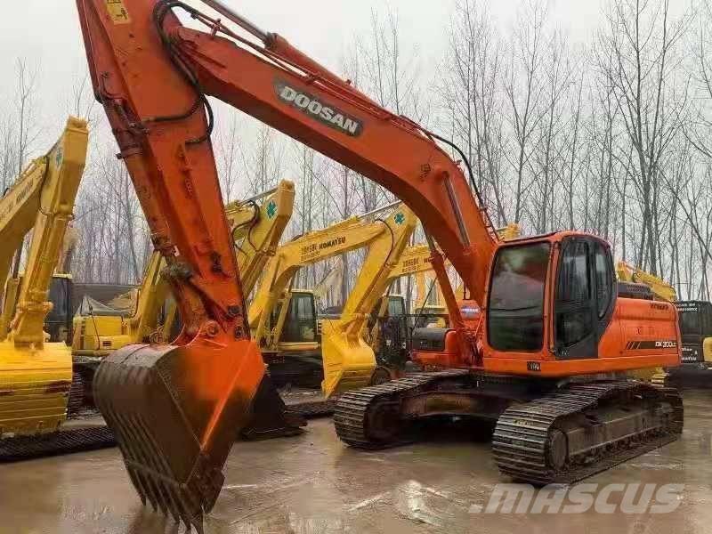 Doosan DX300LC Raupenbagger