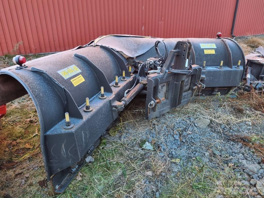 Uni-väg UV-400 Pistenraupen