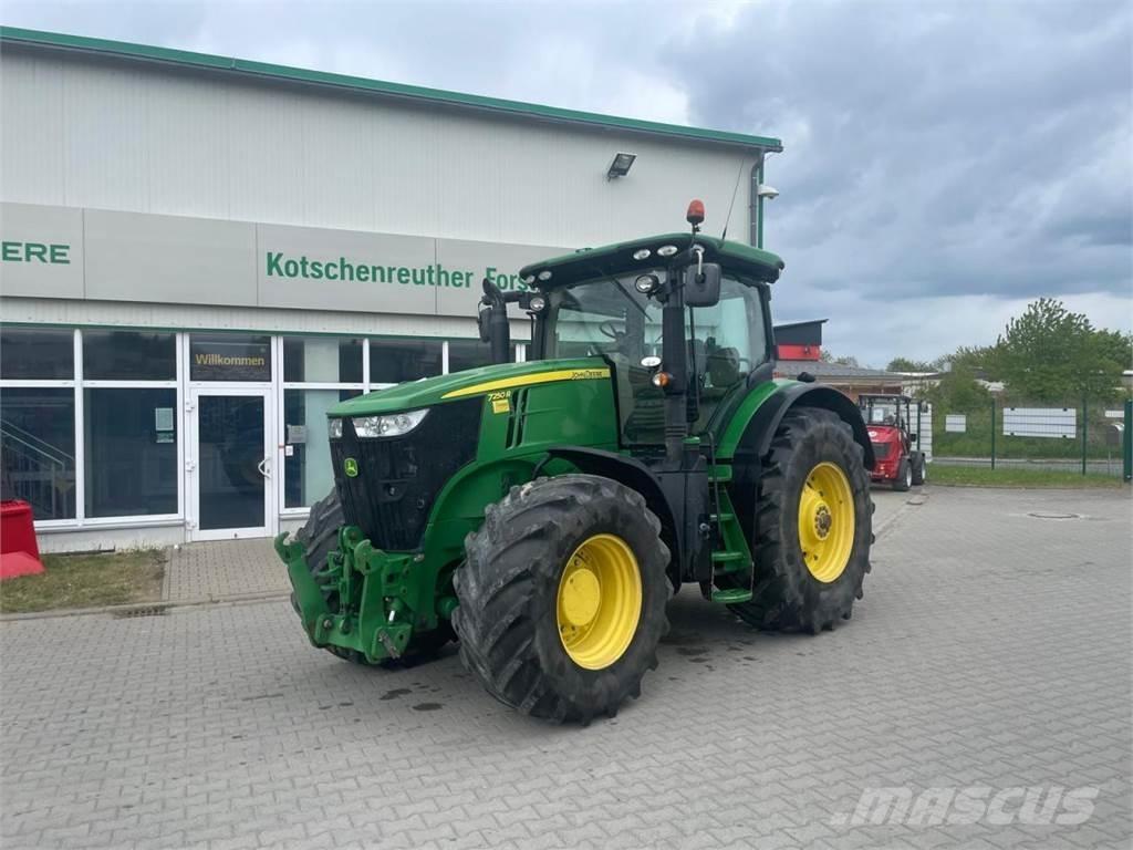 John Deere 7250R Traktoren