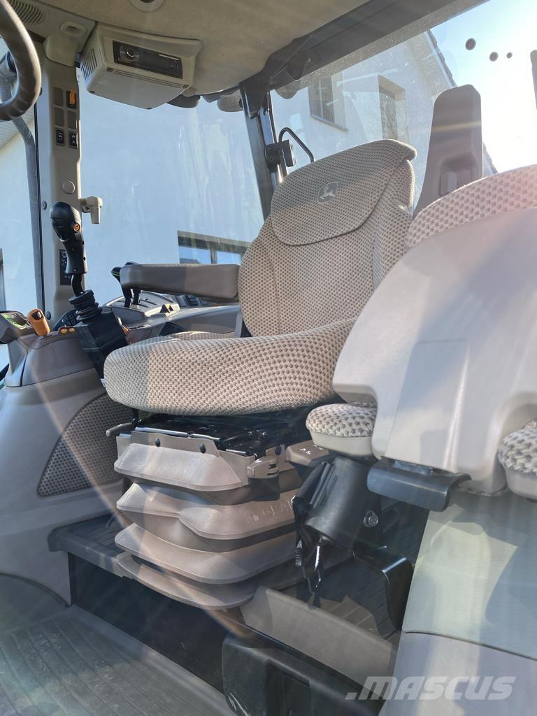 John Deere 5115R Traktoren