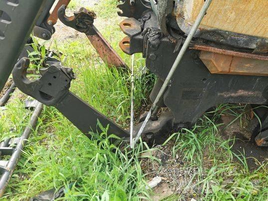Valtra T 151 WOM Ausleger