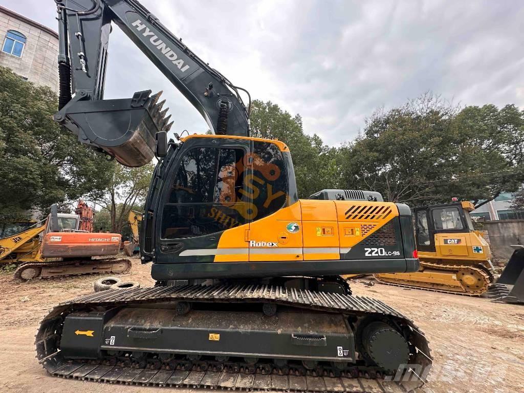 Hyundai Robex 220-9S Raupenbagger