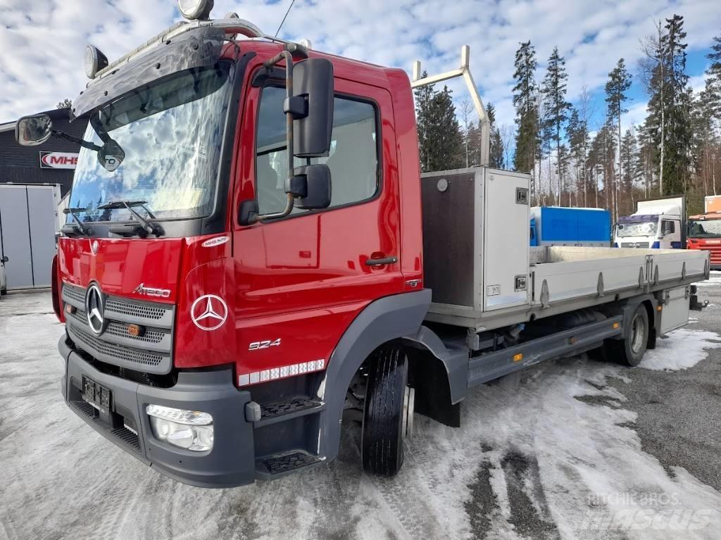 Mercedes-Benz Atego Pritschenwagen/Pritschenwagen mit Seitenklappe