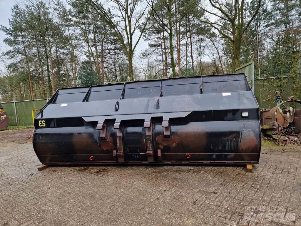 Eurosteel WP-5000 Schaufeln