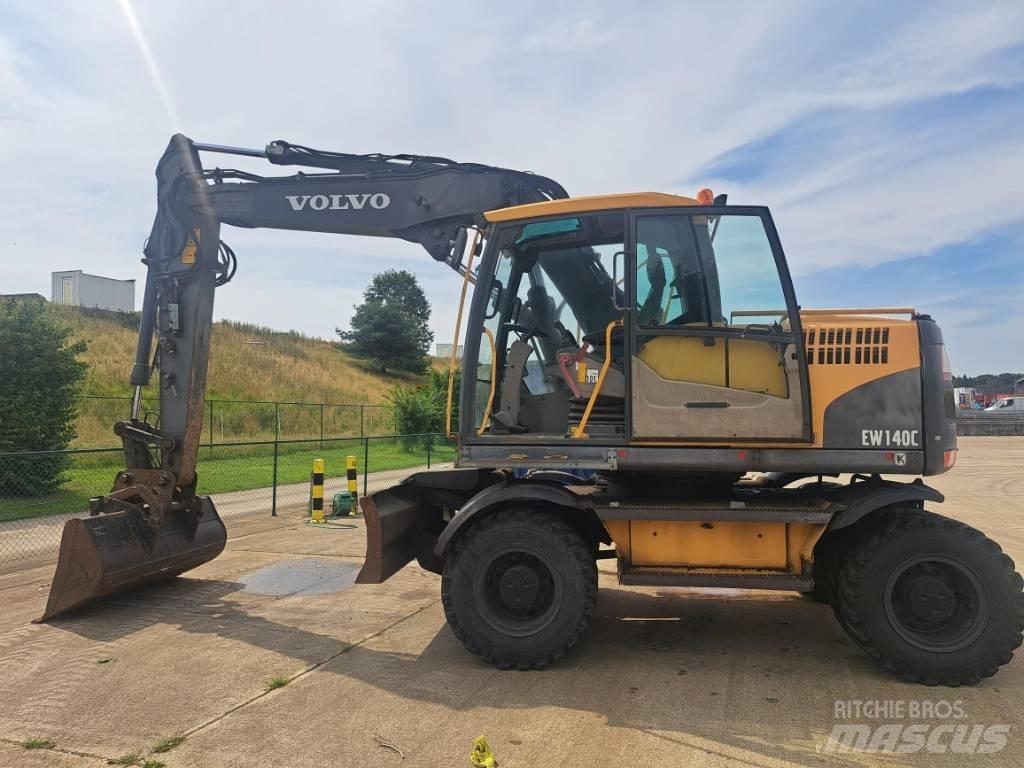 Volvo EW 140 C Mobilbagger