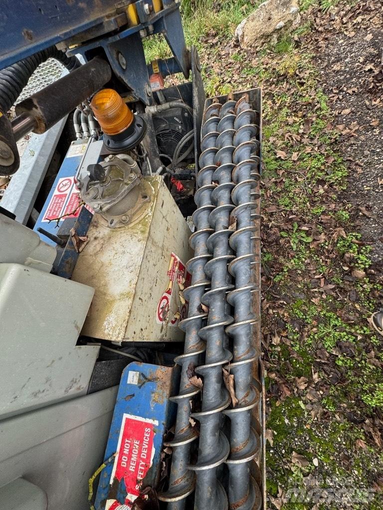  Hydra Joy 1 G Fahrzeug mit mobiler Bohranlage