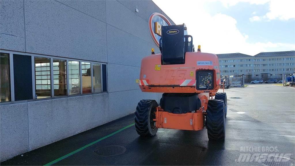 JLG 1350SJP Teleskopbühnen