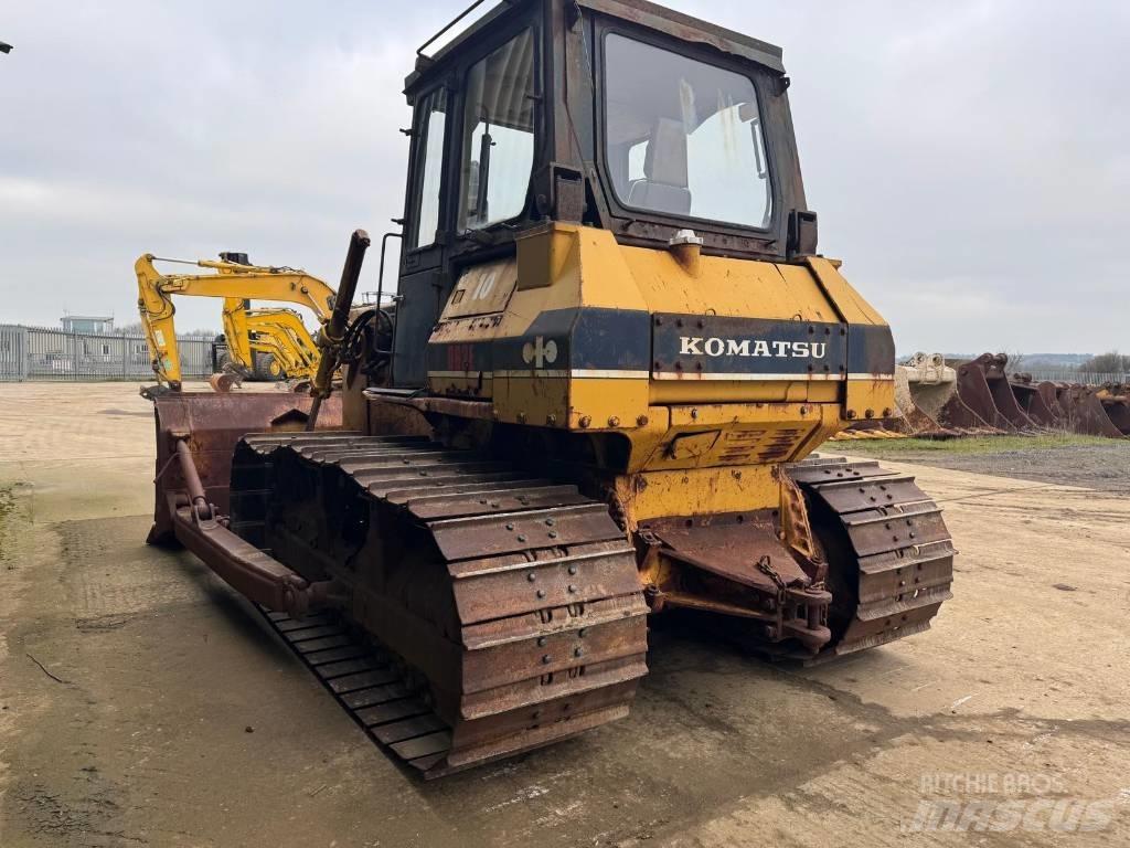 Komatsu D63E-1 Bulldozer