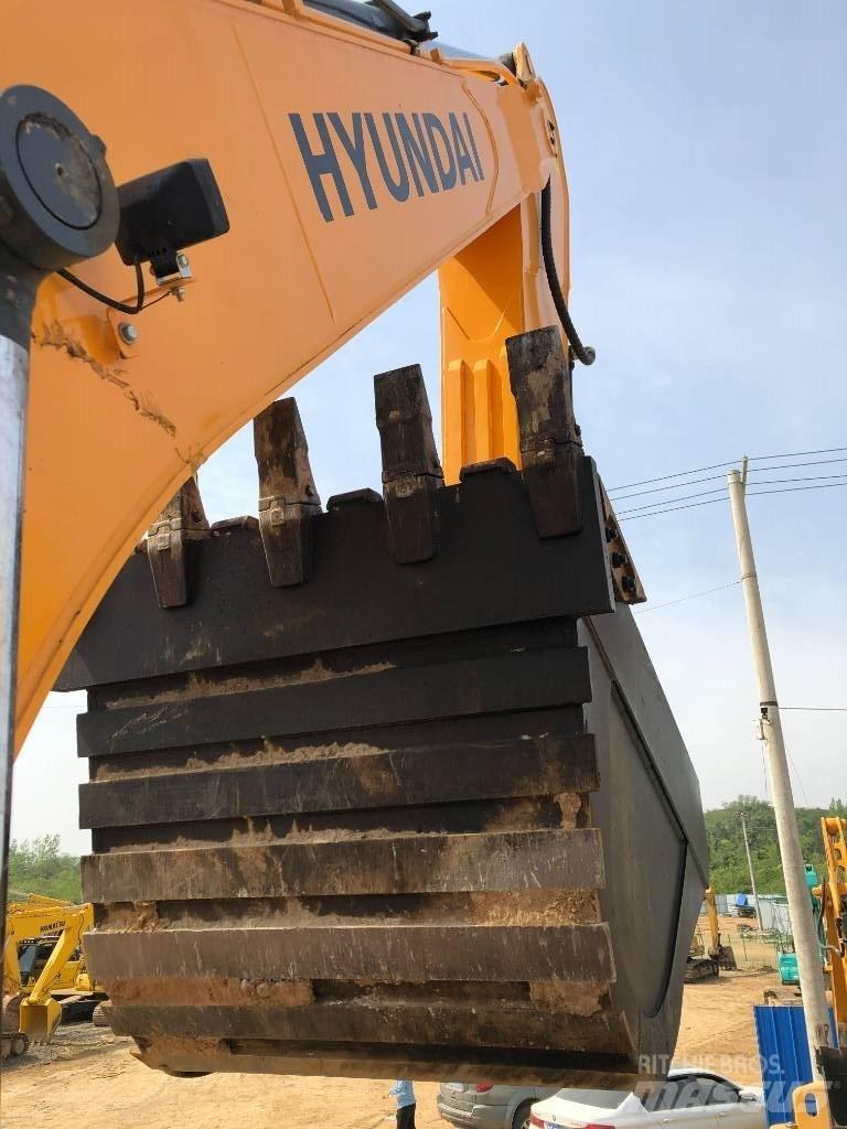 Hyundai 275VS Raupenbagger