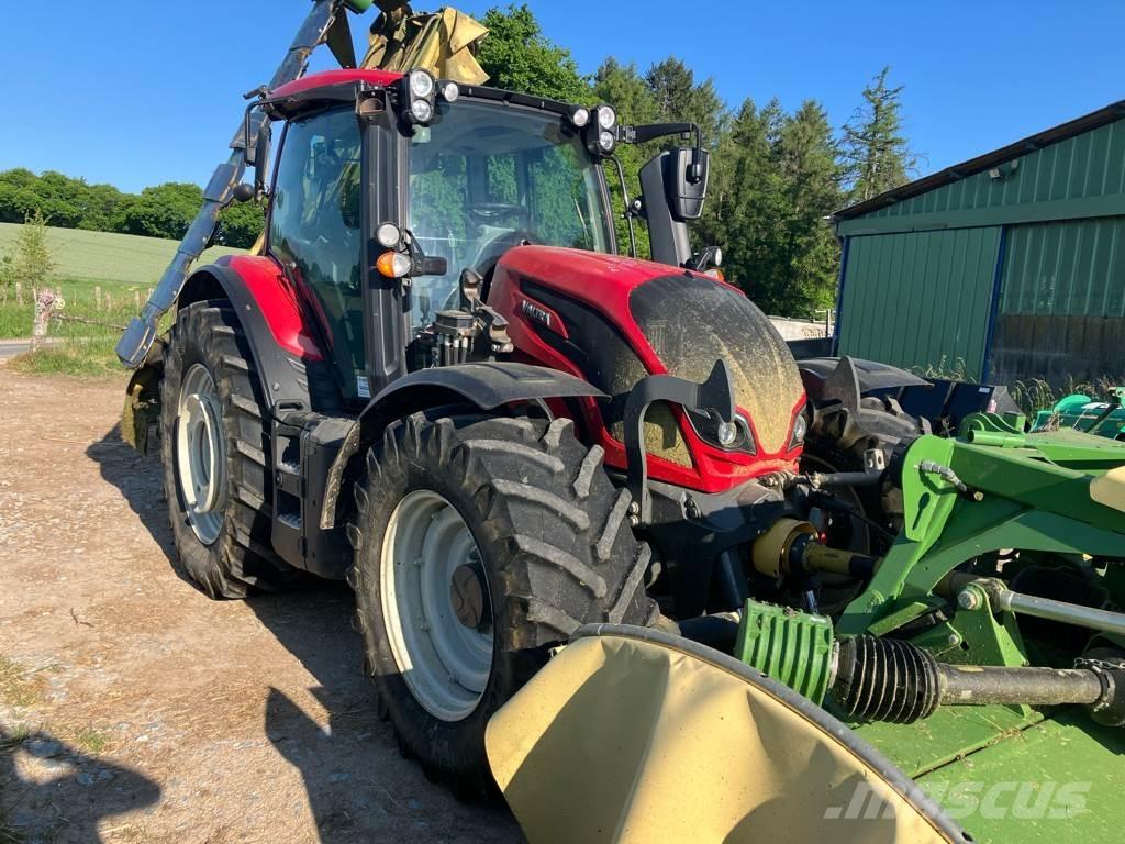 Valtra N134 DIRECT Traktoren