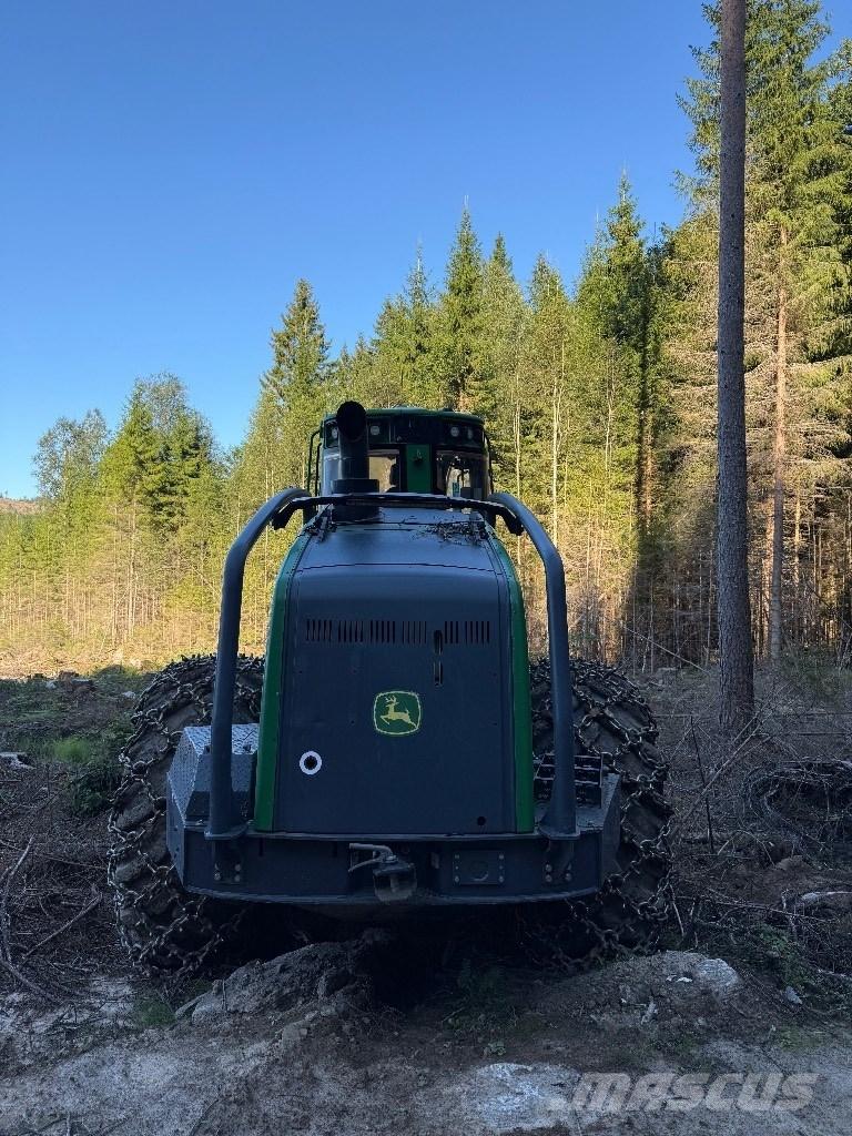 John Deere 1470 G Harvester