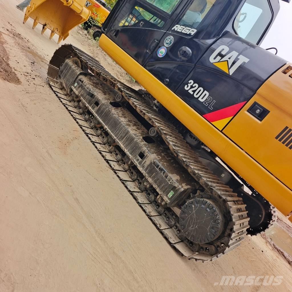 CAT 320 D2L Raupenbagger