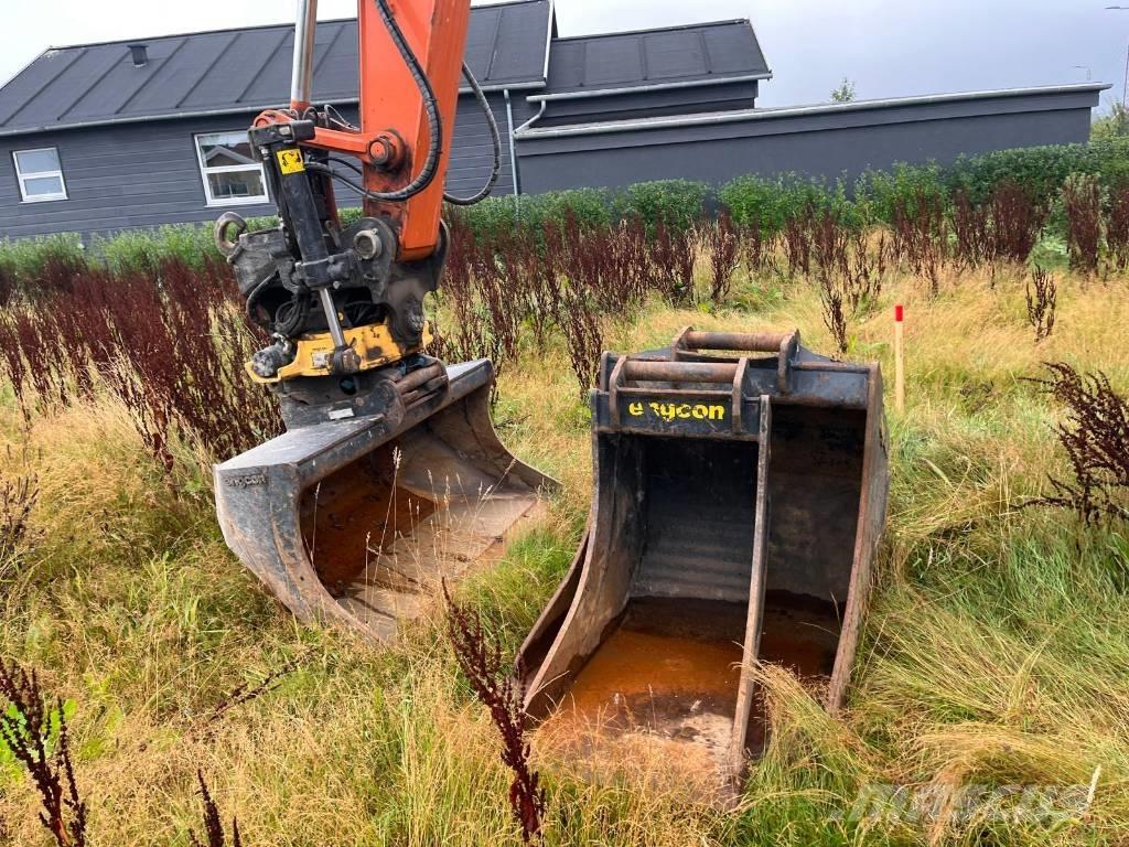 Hitachi ZX 135 US-7 Raupenbagger