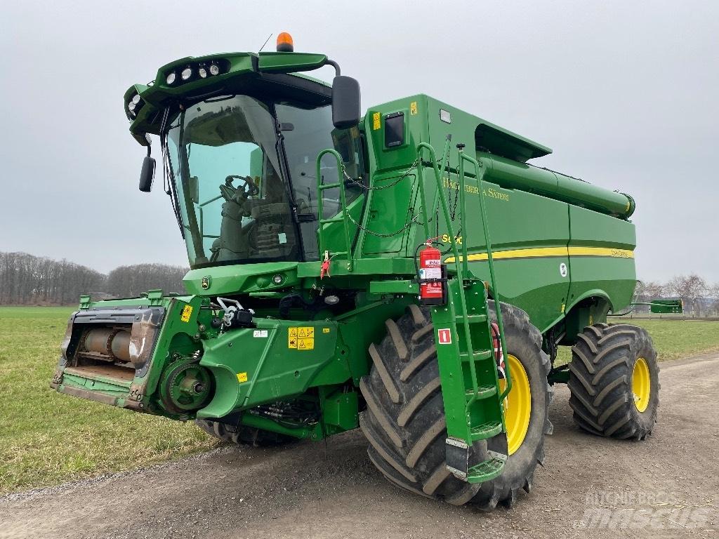 John Deere S 690 i Mähdrescher