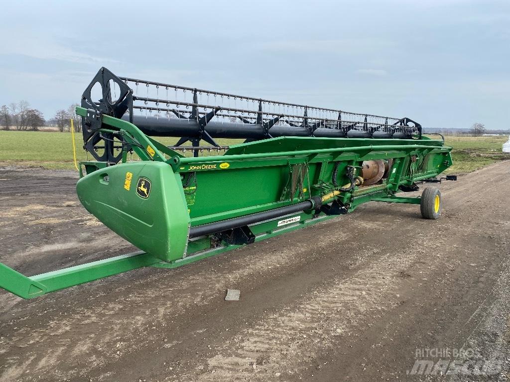 John Deere S 690 i Mähdrescher