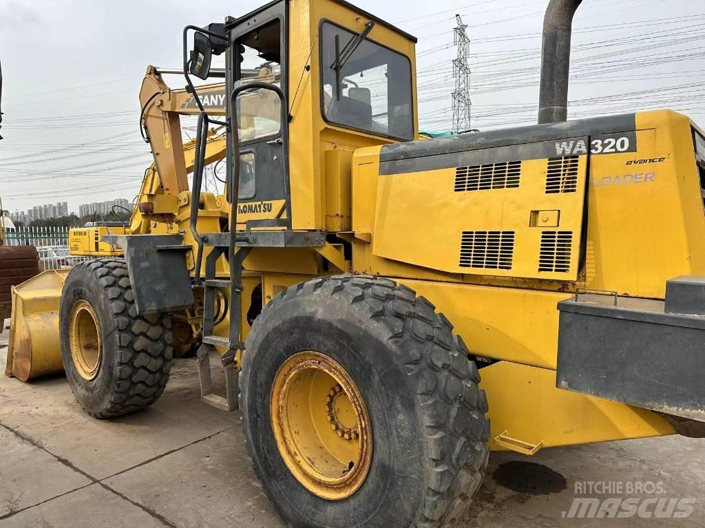 Komatsu WA 320 Radlader