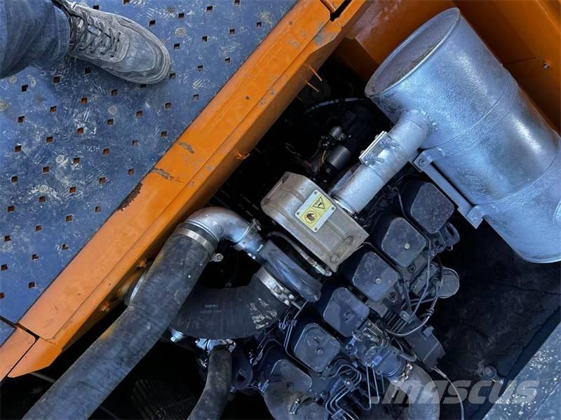 Hyundai 220LC-9S Raupenbagger