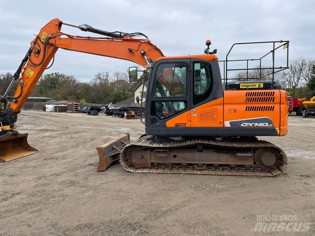 Doosan DX140LC-5 Raupenbagger
