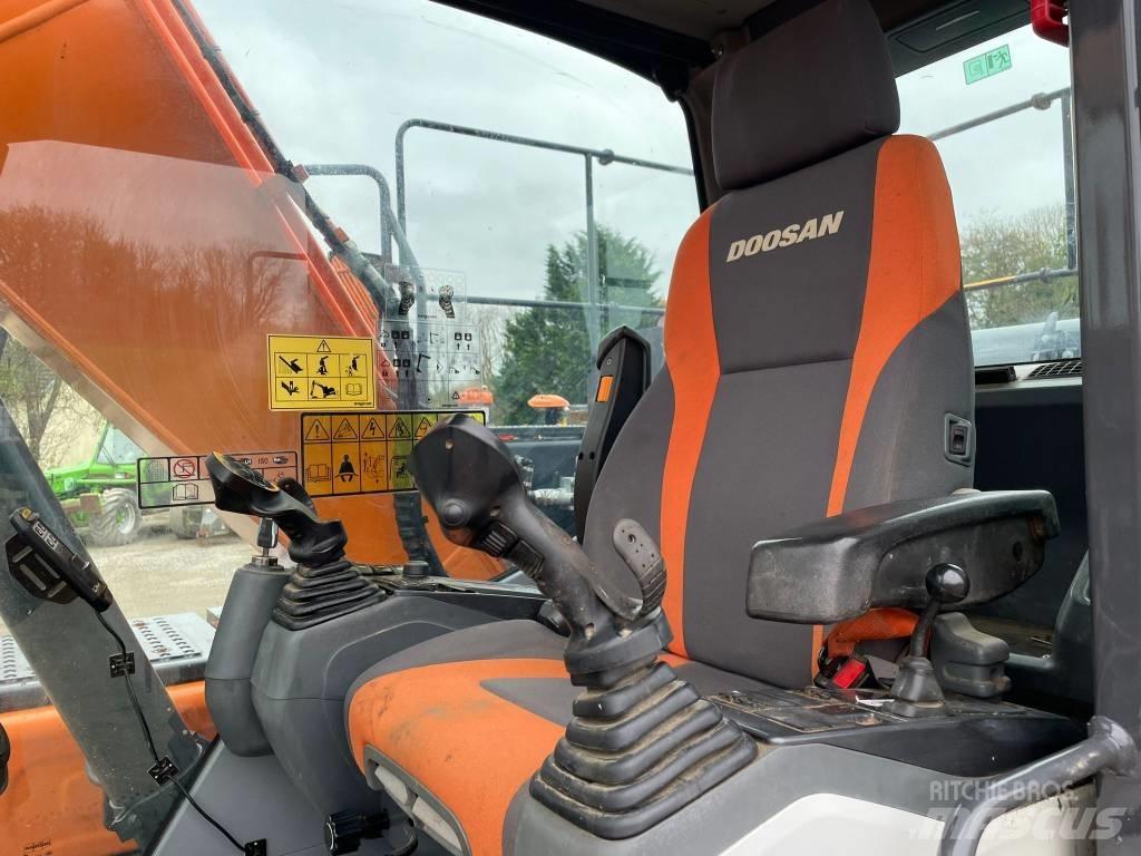 Doosan DX140LC-5 Raupenbagger