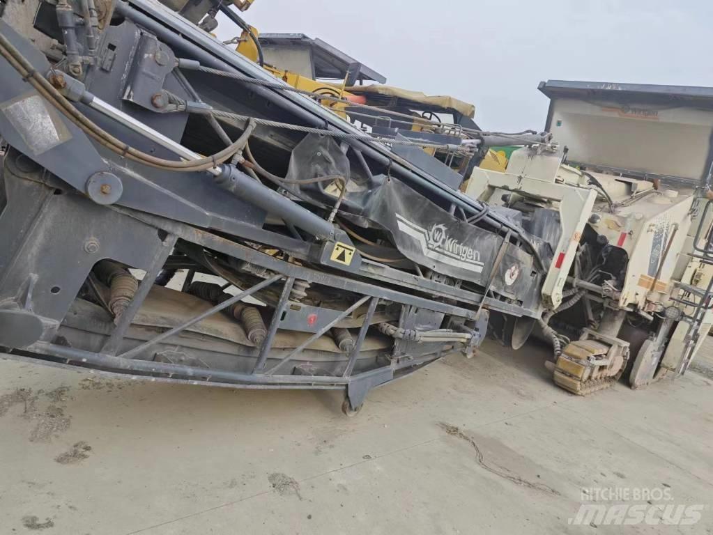 Wirtgen W2000 Asphaltfräsen
