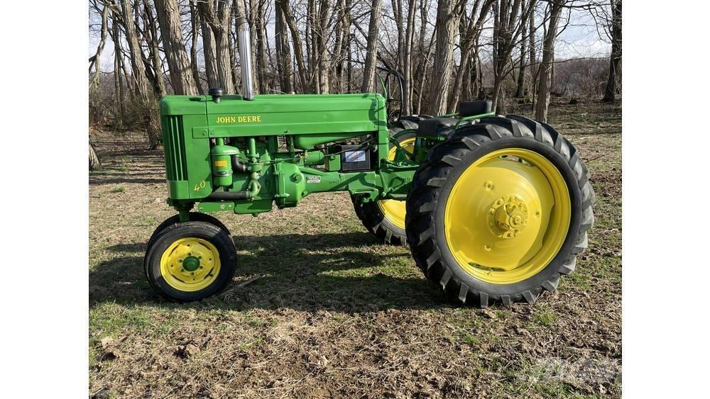 John Deere 40T Traktoren