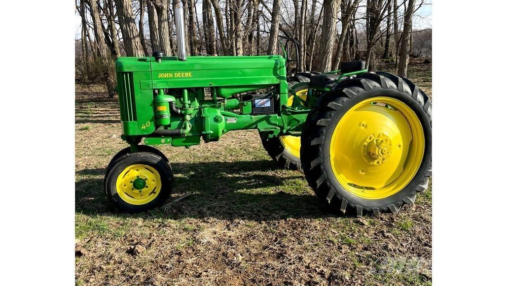 John Deere 40T Traktoren