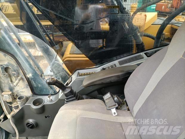 Hyundai 220LC Raupenbagger