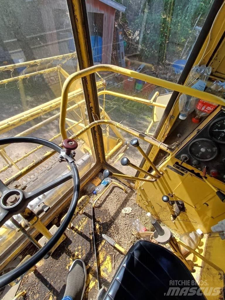 New Holland 8030 Mähdrescher