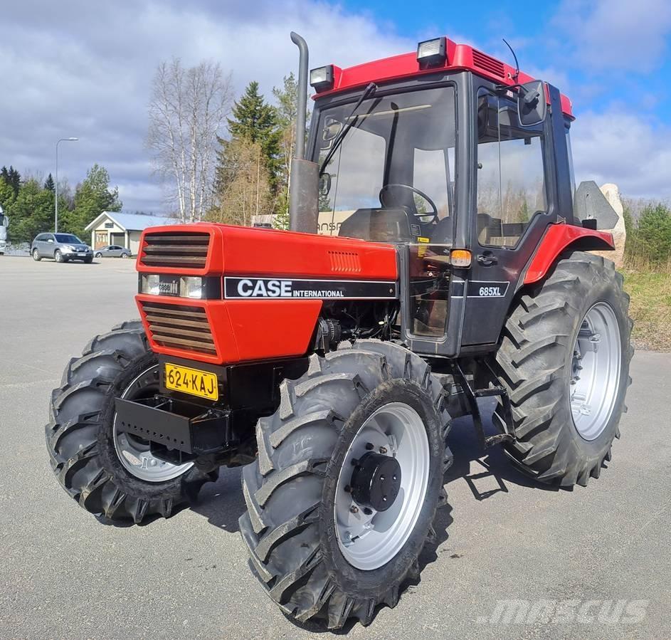 Case IH 685 XL Traktoren
