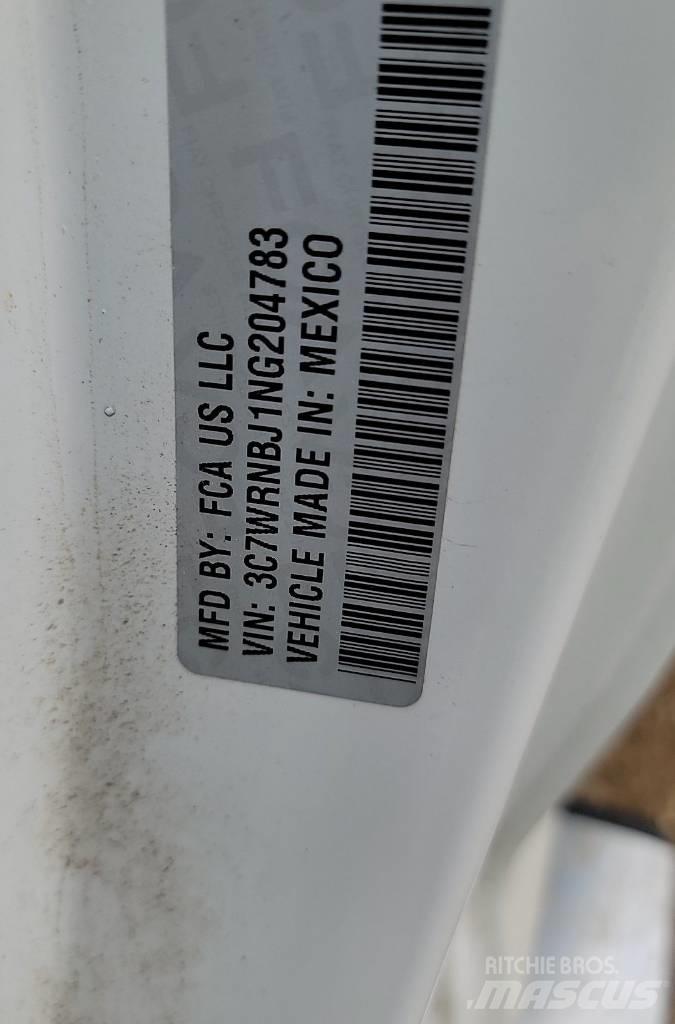 RAM 5500 Pritschenwagen/Pritschenwagen mit Seitenklappe