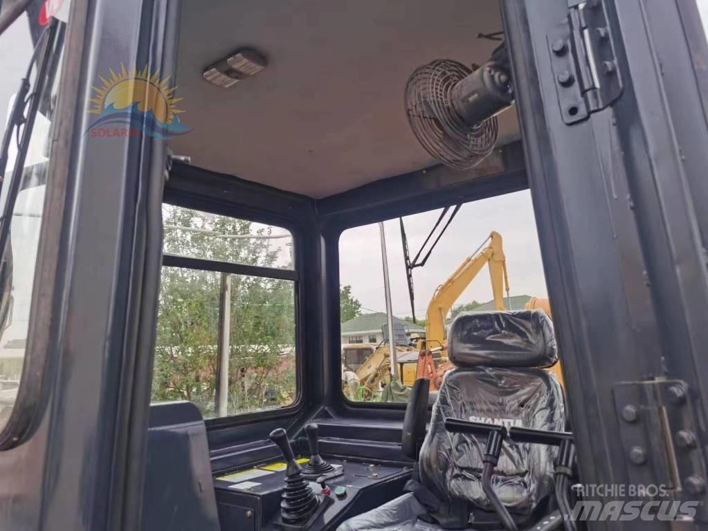 Shantui SD 32 Bulldozer