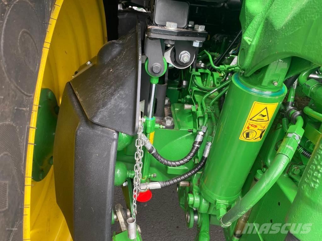 John Deere 6R130 Traktoren