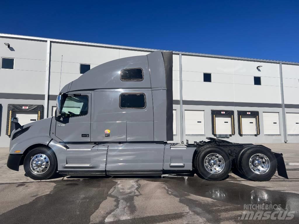 Volvo VNL860 Sattelzugmaschinen