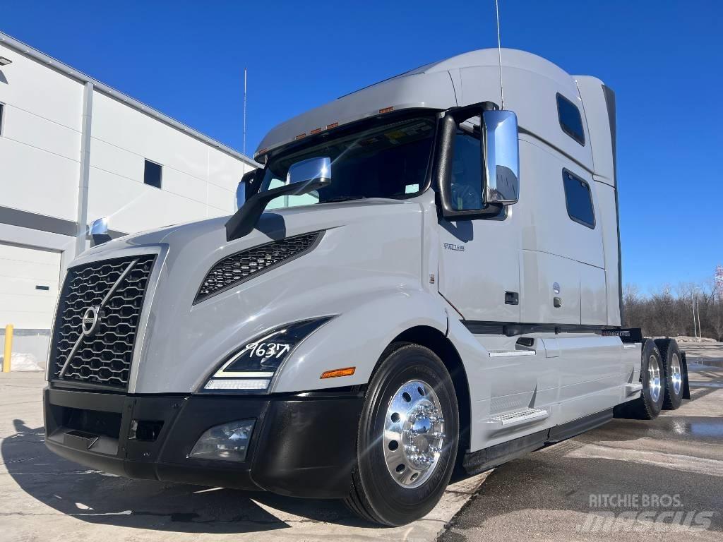 Volvo VNL860 Sattelzugmaschinen