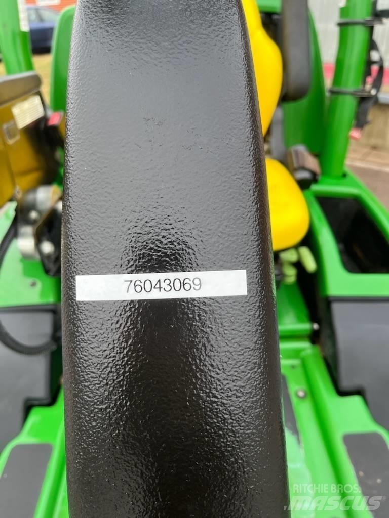 John Deere 9009 Rasentrimmer und -mäher