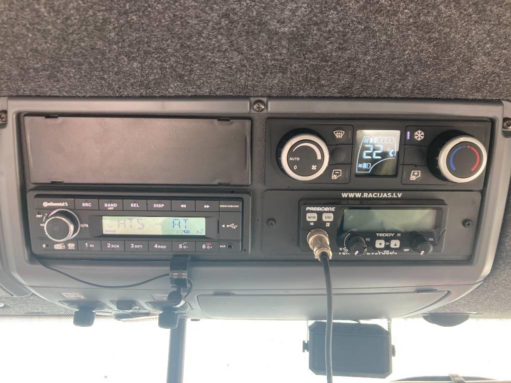 Valtra Q 305 Traktoren