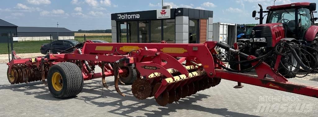 Väderstad Topdown300 Grubber