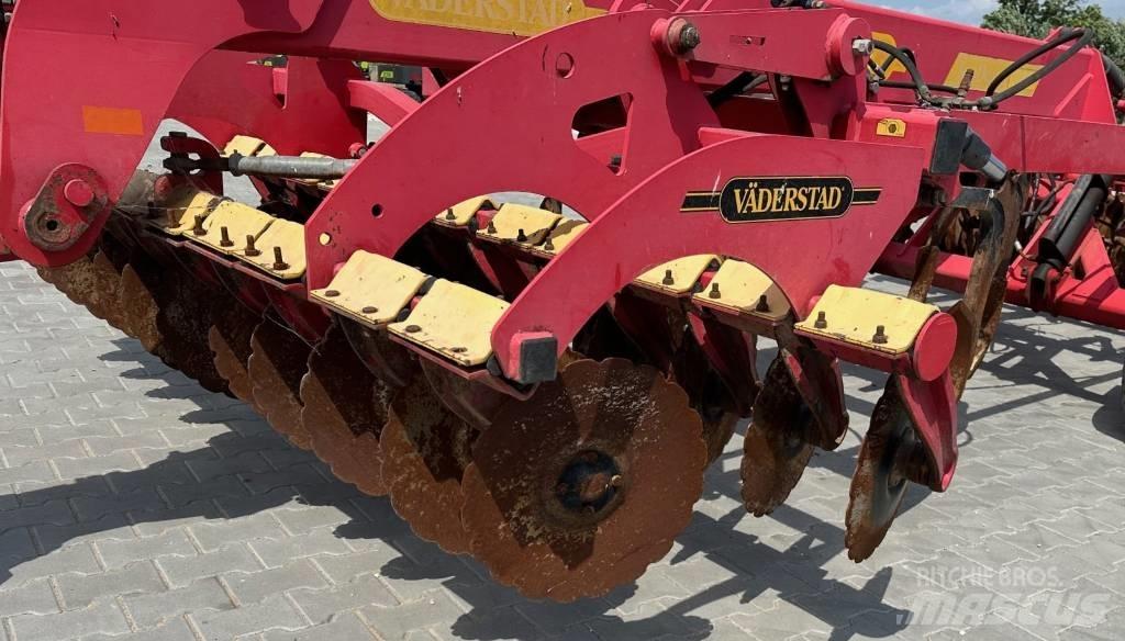 Väderstad Topdown300 Grubber