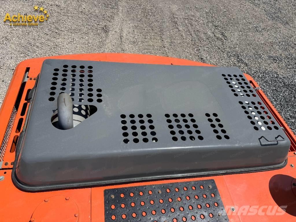 Hitachi ZX 210 Raupenbagger