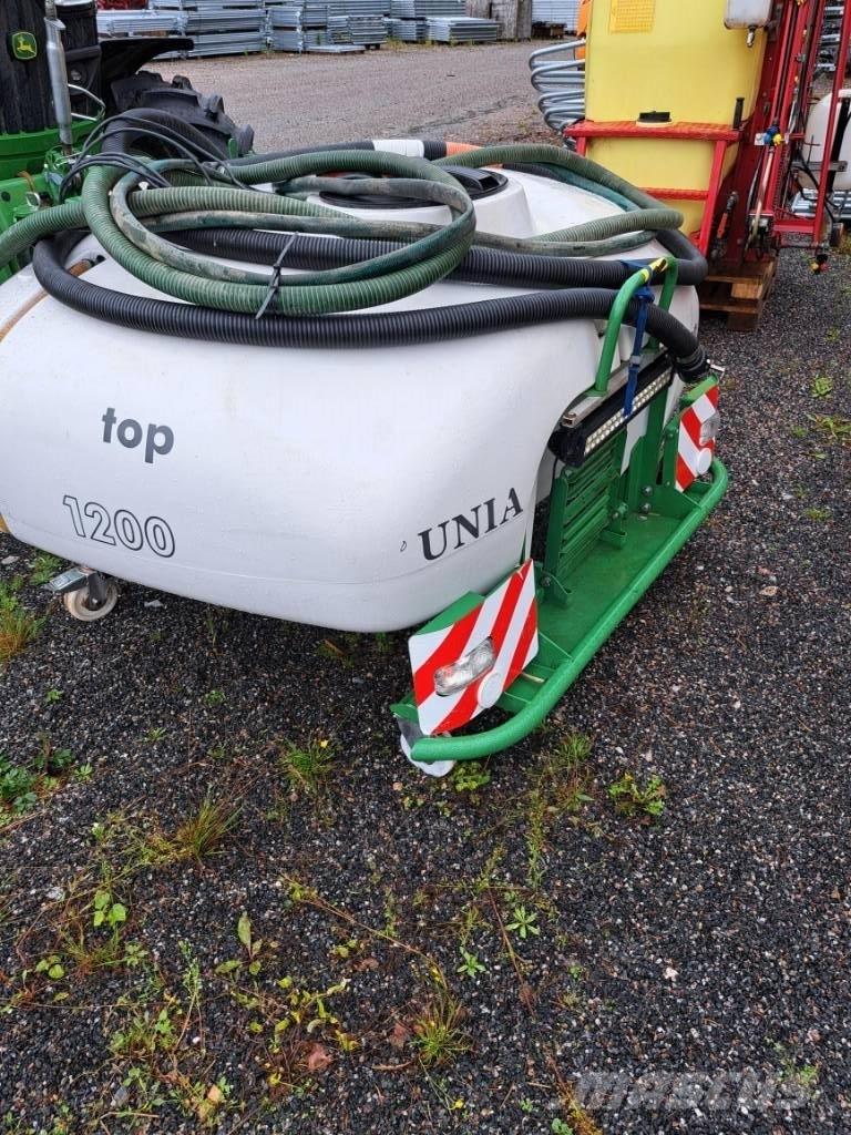 Unia etusäiliö 1200l Anbauspritzen