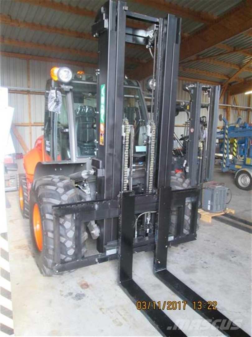 Ausa C500 HX4 Geländestapler
