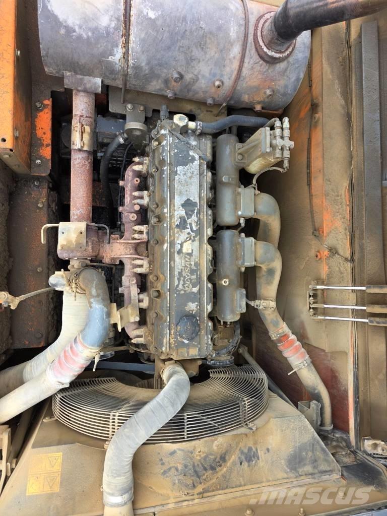 Doosan DX 380 LC Raupenbagger