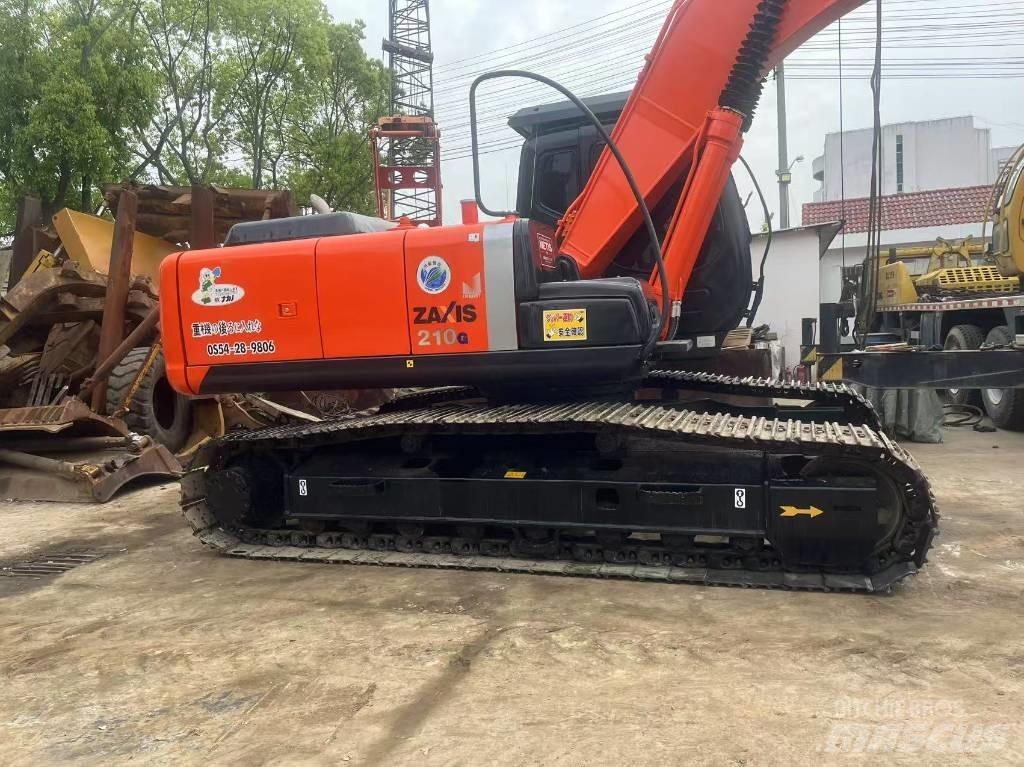 Hitachi 210LC Raupenbagger