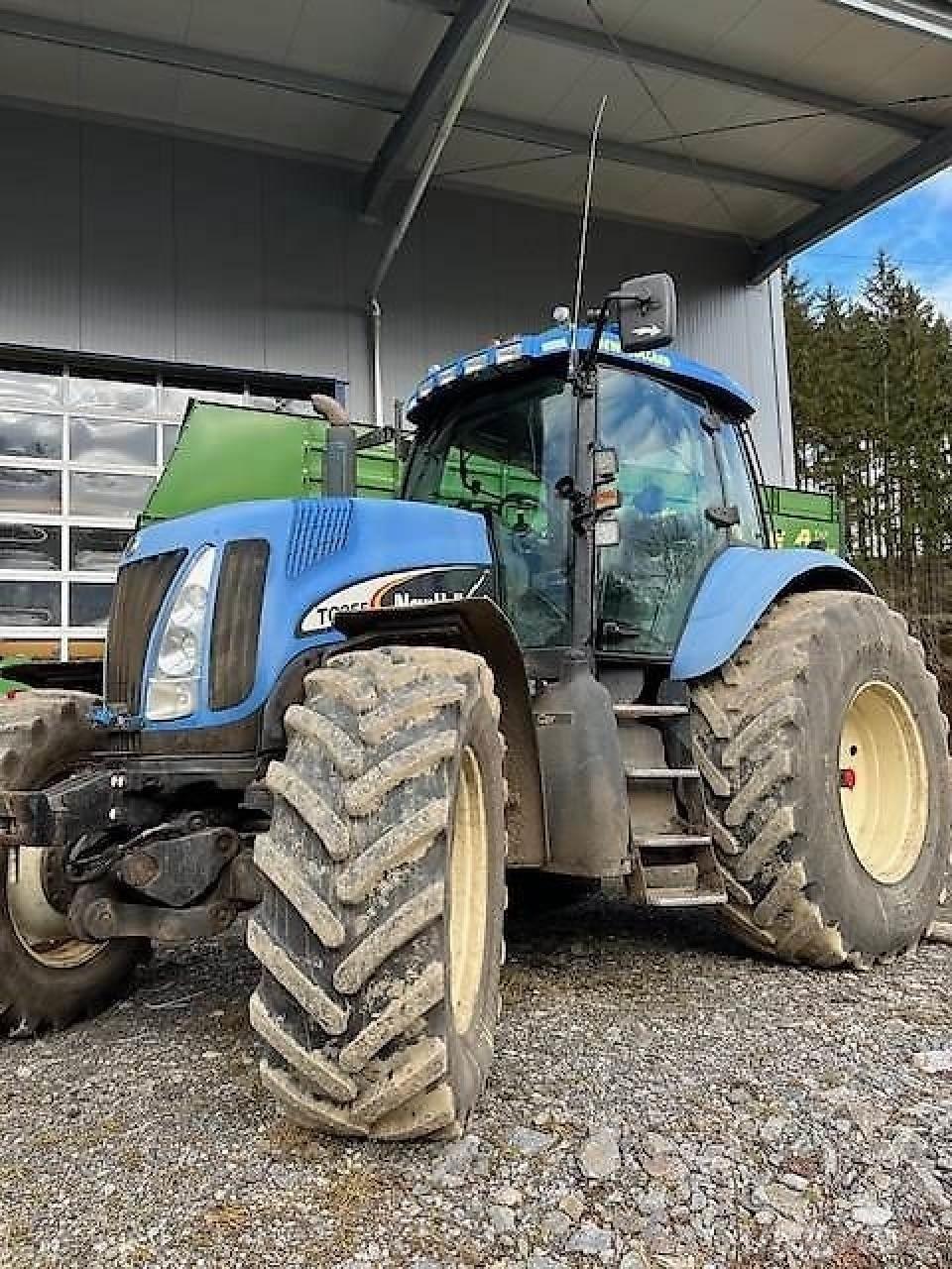 New Holland TG255 Traktoren