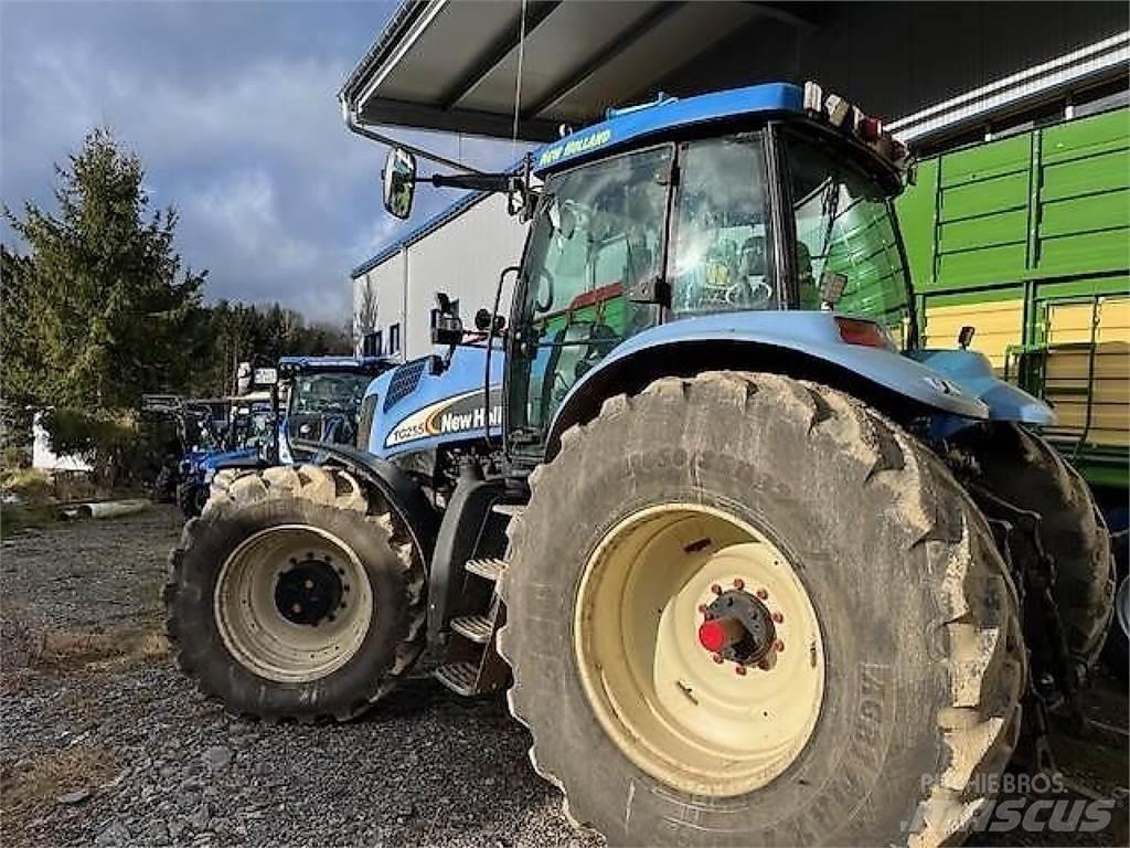 New Holland TG255 Traktoren