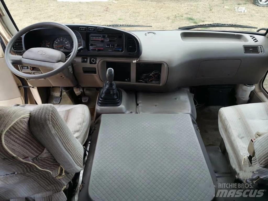 Toyota Coaster Überlandbusse