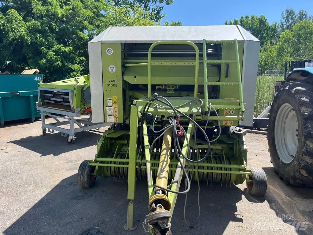 CLAAS Rollant 240 Rundballenpressen